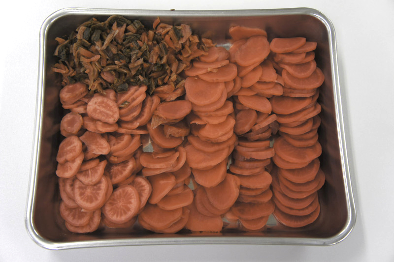 赤根大根の漬けもの